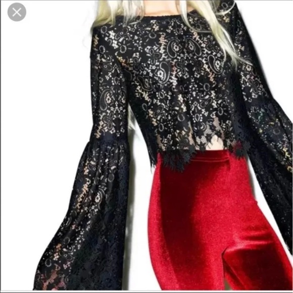 For Love And Lemons Tops - ❌NWOT 🖤 For love & lemon Eyelash Trim lace crop